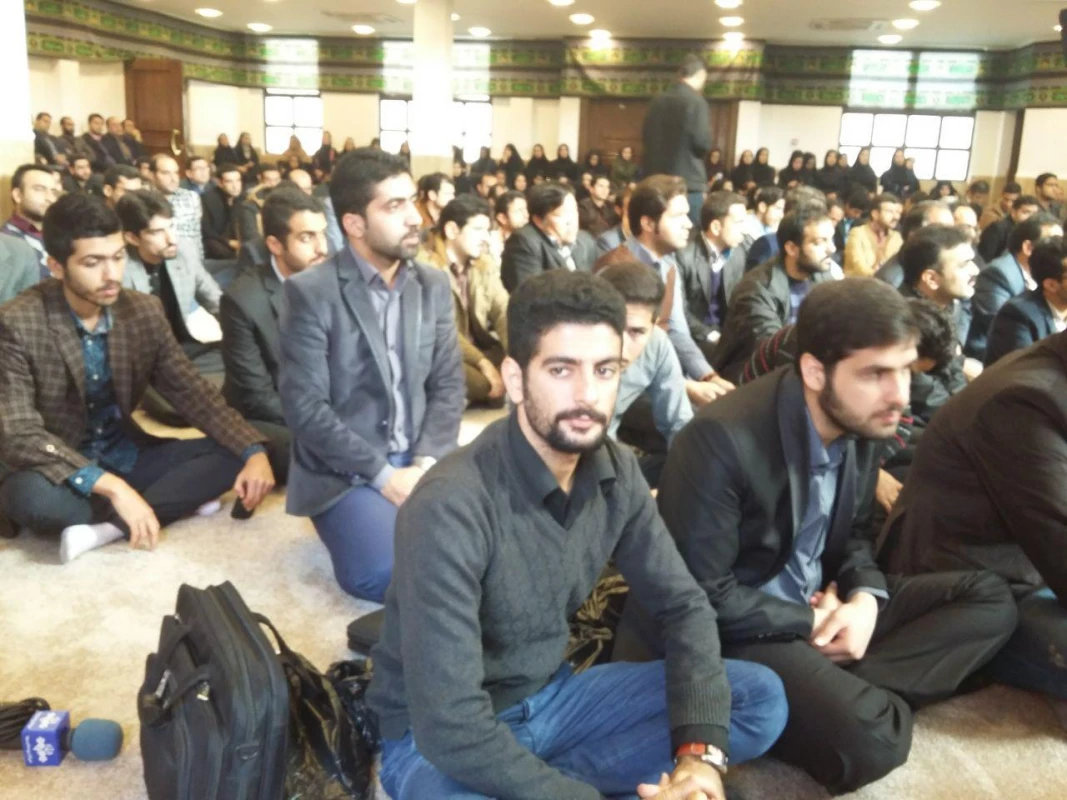 دیدار جمعی از دانشجویان دانشگاه فرهنگیان به همراه مشاوران جوان استانداری گلستان با حضرت آیت الله نورمفیدی نماینده ی معزز ولی فقیه در استان گلستان و امام جمعه ی محبوب گرگان 3