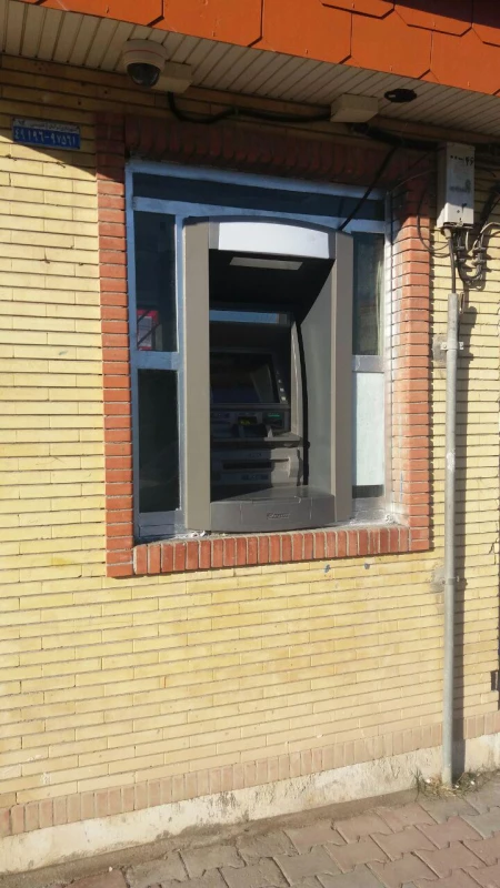 نصب دستگاه ATMعابربانک در ورودی دانشگاه فرهنگیان استان 4