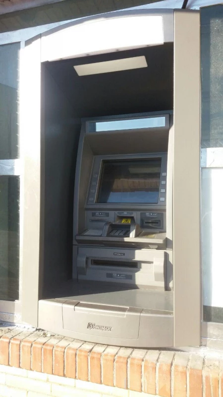 نصب دستگاه ATMعابربانک در ورودی دانشگاه فرهنگیان استان 7