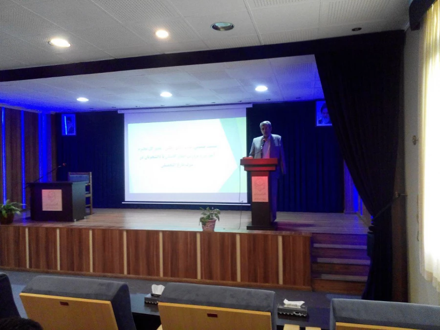 نشست صمیمی مدیرکل آموزش و پرورش استان با دانشجومعلّمان در شرف فارغ التحصیلی 11