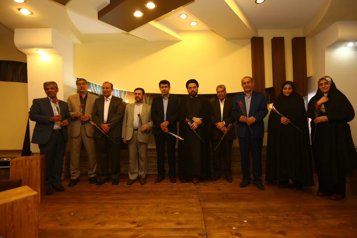 جشن اولین گروه دانش آموختگان پردیس امام خمینی (ره) گرگان خواهران در هتل شهاب گرگان برگزار شد. 2