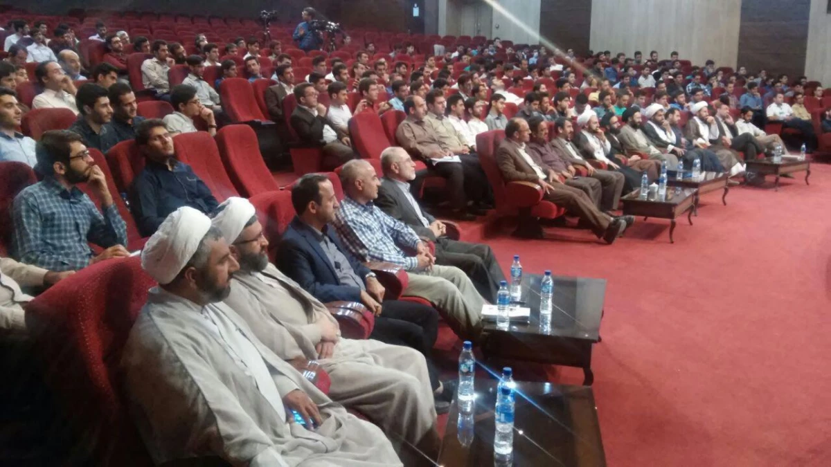 حضور دانشجومعلمان پسر دانشگاه فرهنگیان استان گلستان در اردوی زیارتی سیاحتی پیمان با امام رئوف 5