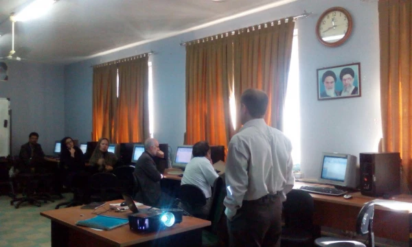 برگزاری  دوره بالندگی حرفه ای آموزش نرم افزار NVIVOبرای اعضای هیات علمی و مامورین محترم آموزشی 2