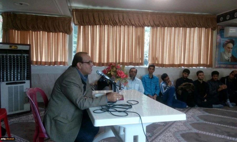 دکترمسعودی سرپرست دانشگاه فرهنگیان گلستان:
دانش آموز به معلمی عشق می ورزد که از لحاظ علمی، فرهنگی و اخلاقی برتر باشد. 4