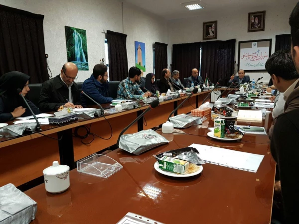 دکترمسعودی در شورای فرهنگی و اجتماعی استان عنوان کرد: 
شرایط جامعه کنونی و فضای مجازی را دست کم نگیریم. 2