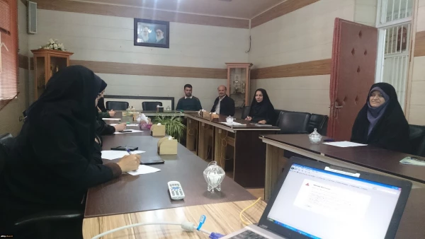 جلسه توجیهی چگونگی تکمیل فرم ارزیابی عمومی و اختصاصی سامانه ارزیابی عملکرد 4