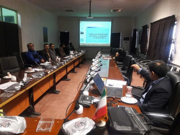 برگزاری  دوره بالندگی حرفه ای با موضوع  نامه نگاری اداری در پردیس آیت ا... خامنه ای 2