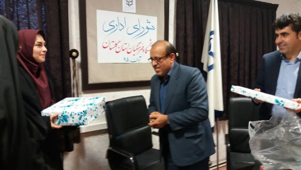 دکترمسعودی درجلسه شورای اداری دانشگاه فرهنگیان استان گلستان مطرح کرد:
کارمندان سرمایه های اصلی دانشگاه هستند. 2