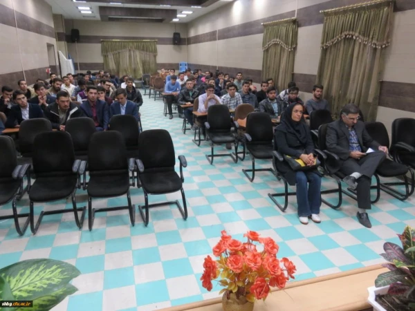 نشست هم اندیشی رئیس اداره آموزش و پژوهش مدیریت استانی با دانشجویان مرکز آموزش عالی شهیدبشهتی گنبدکاووس 7