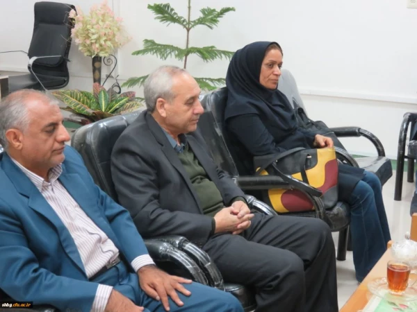 برگزاری جلسه هم اندیشی رئیس اداره آموزش و پژوهش مدیریت استانی با اساتید کارورزی 3