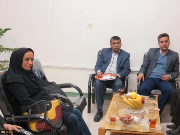 برگزاری جلسه هم اندیشی رئیس اداره آموزش و پژوهش مدیریت استانی با اساتید کارورزی 5