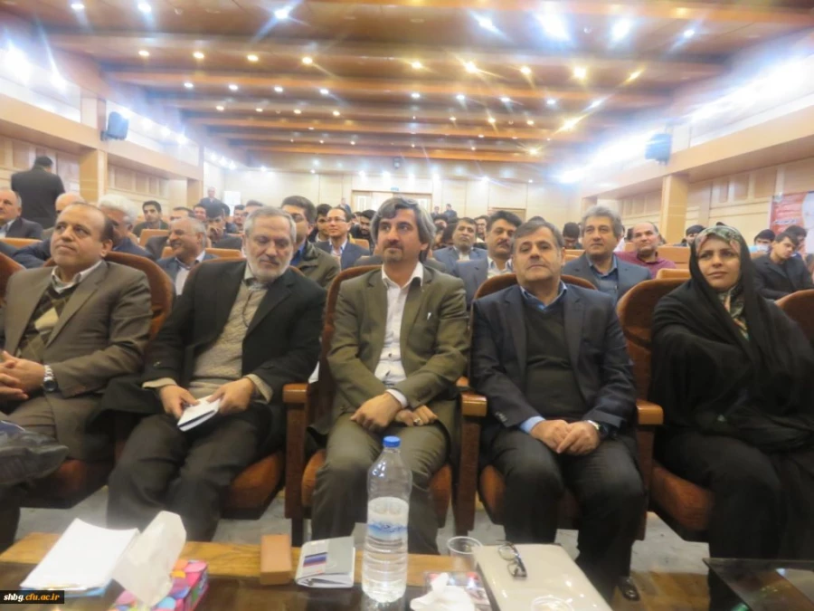 همایش بزرگداشت هفته پژوهش و تجلیل از پژوهشگران برتر استانی دانشگاه فرهنگیان با حضور دکتر ساکی برگزار شد. 4