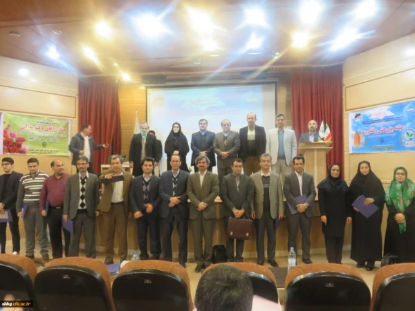 همایش بزرگداشت هفته پژوهش و تجلیل از پژوهشگران برتر استانی دانشگاه فرهنگیان با حضور دکتر ساکی برگزار شد. 19