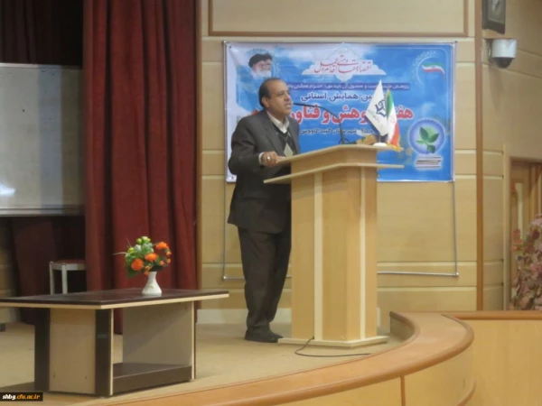 همایش بزرگداشت هفته پژوهش و تجلیل از پژوهشگران برتر استانی دانشگاه فرهنگیان با حضور دکتر ساکی برگزار شد. 21