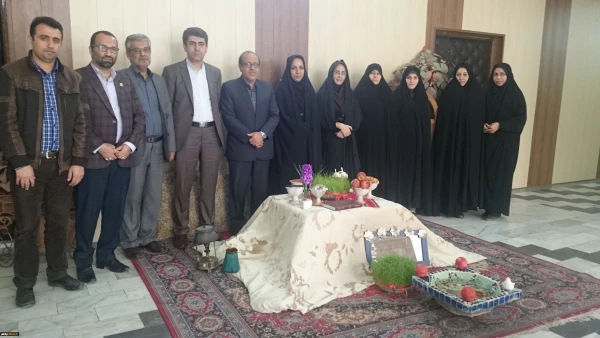 با حضور دکتر مسعودی  وهیأت همراه  از فرزند شهید والامقام احمد کیا تقدیر شد. 3