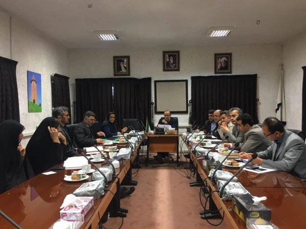 دکتر مسعودی در اولین جلسه شورای آموزش عنوان نمود
بزرگداشت مقام شامخ معلّم در هفته آموزش یکی از مهمترین فعّالیّت های مراکز آموزشی و فرهنگی در اردیبهشت ماه است. 2