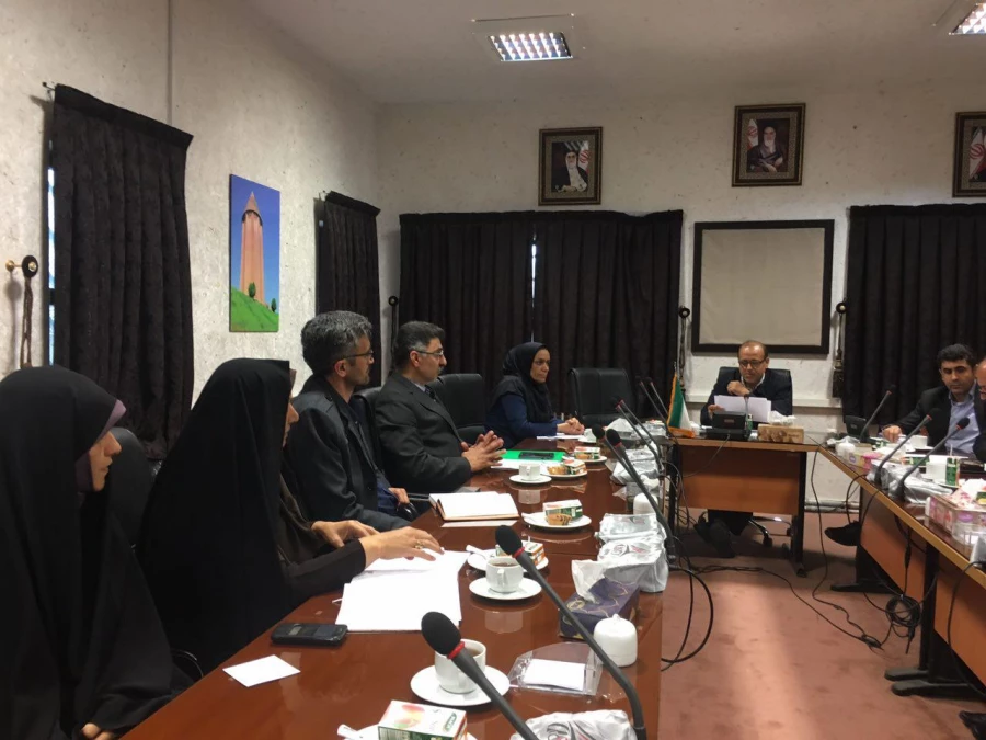 دکتر مسعودی در اولین جلسه شورای آموزش عنوان نمود
بزرگداشت مقام شامخ معلّم در هفته آموزش یکی از مهمترین فعّالیّت های مراکز آموزشی و فرهنگی در اردیبهشت ماه است. 2