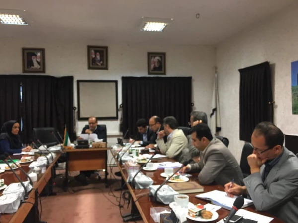 دکتر مسعودی در اولین جلسه شورای آموزش عنوان نمود
بزرگداشت مقام شامخ معلّم در هفته آموزش یکی از مهمترین فعّالیّت های مراکز آموزشی و فرهنگی در اردیبهشت ماه است. 3