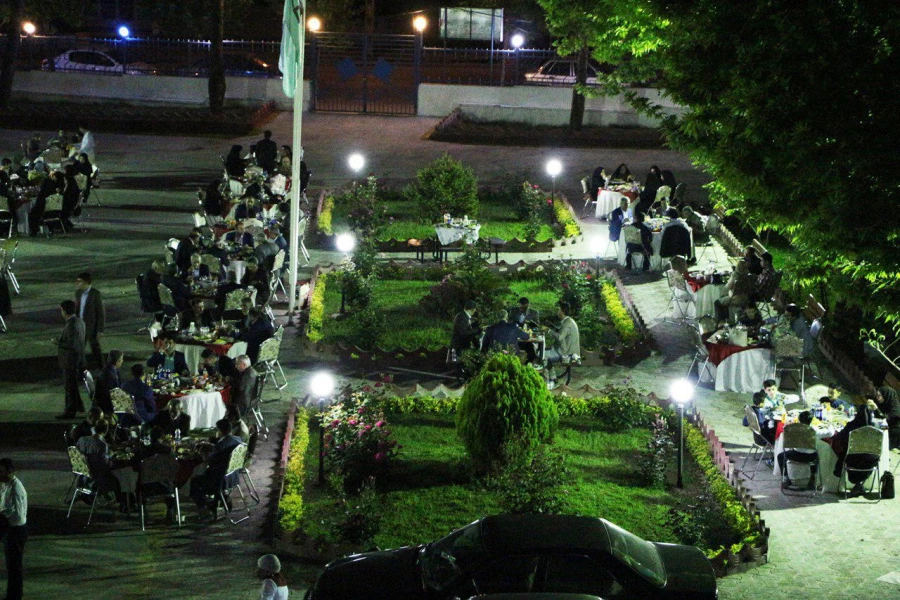 دکترمسعودی عنوان کرد: با افتخار اعلام می کنیم؛ در دوره سه و نیم سال اخیر بحمدالله، به لطف خداوند با استفاده از خرد جمعی و ظرفیت های برون سازمانی توانستیم موفیت های خوبی در ابعاد فرهنگی، عمرانی، رفاهی، آموزشی و پژوهشی کسب کنیم. 11