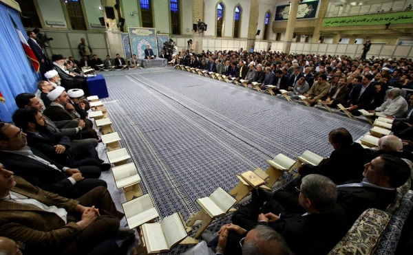 محفل انس با قرآن کریم در حسینیه امام خمینی(ره)با حضور رهبر معظم انقلاب 2