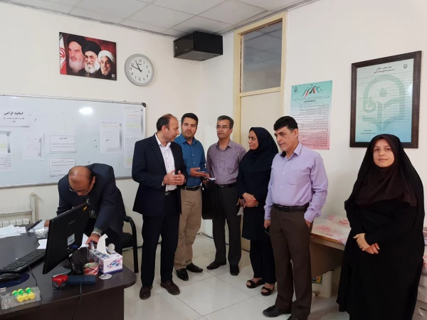 بازدید سرپرست دانشگاه و رؤسای ادارات استان از جلسه امتحانات پردیس آیت الله خامنه ای 8