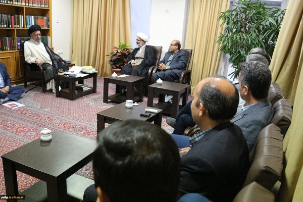 حضرت آیت الله نور مفیدی در دیداربا اعضای ستادگرامیداشت یاد وخاطره 25 دانشجو معلم شهید دانشگاه فرهنگیان استان گلستان:
ارزش های شهدا در جامعه باید نفوذ کند. 5