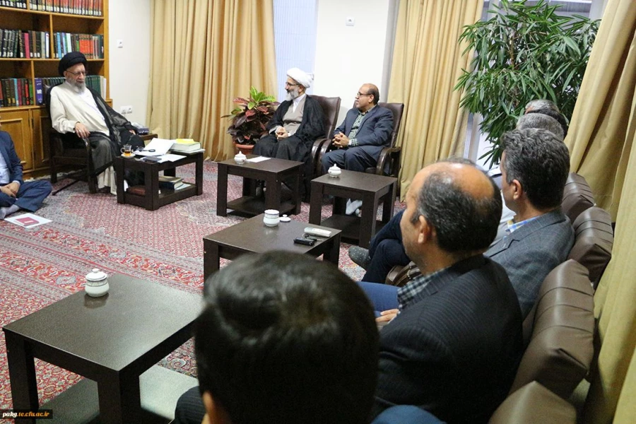 حضرت آیت الله نور مفیدی در دیداربا اعضای ستادگرامیداشت یاد وخاطره 25 دانشجو معلم شهید دانشگاه فرهنگیان استان گلستان:
ارزش های شهدا در جامعه باید نفوذ کند. 5