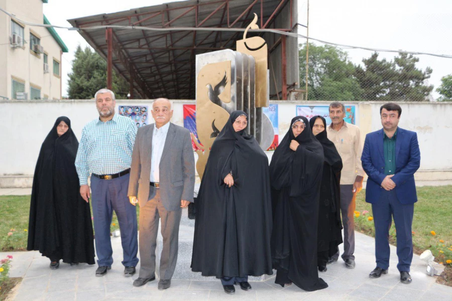 معاون وزیر: رسالت ما دربرابر شهدا حفظ استقلال، آزادی و وحدت کشور است. 30