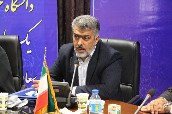 ماجدی نیا، سرپرست دفتر مرکزی حراست دانشگاه فرهنگیان مطرح کرد:
تعلیم و تربیت یکی از موارد مهم و استراتژیک هرجامعه ای است. 2