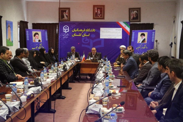 دکترمسعودی در مراسم تکریم و معارفه رئیس اداره حراست دانشگاه فرهنگیان مطرح کرد:
در دانشگاه فرهنگیان که وظیفه تربیت معلم را به عهده دارد، وظیفه مسئول حراست سنگین تر است. 4