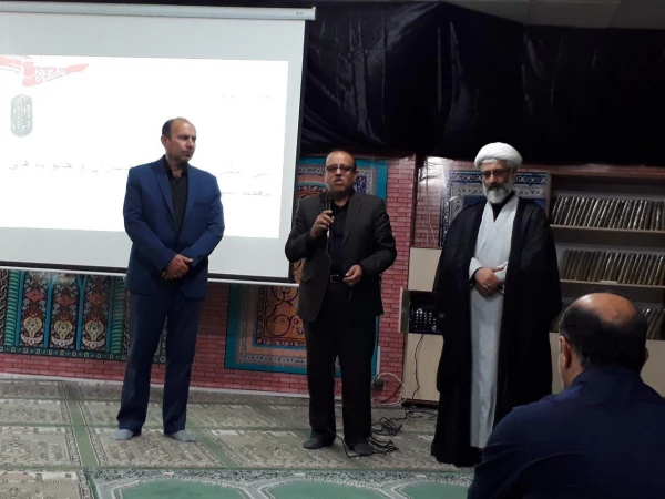 به مناسبت هفته دفاع مقدس طی مراسمی از ایثارگران دانشگاه فرهنگیان استان گلستان تقدیر شد 5