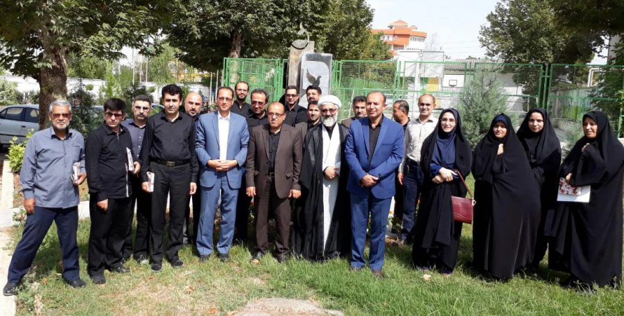 به مناسبت هفته دفاع مقدس طی مراسمی از ایثارگران دانشگاه فرهنگیان استان گلستان تقدیر شد 4