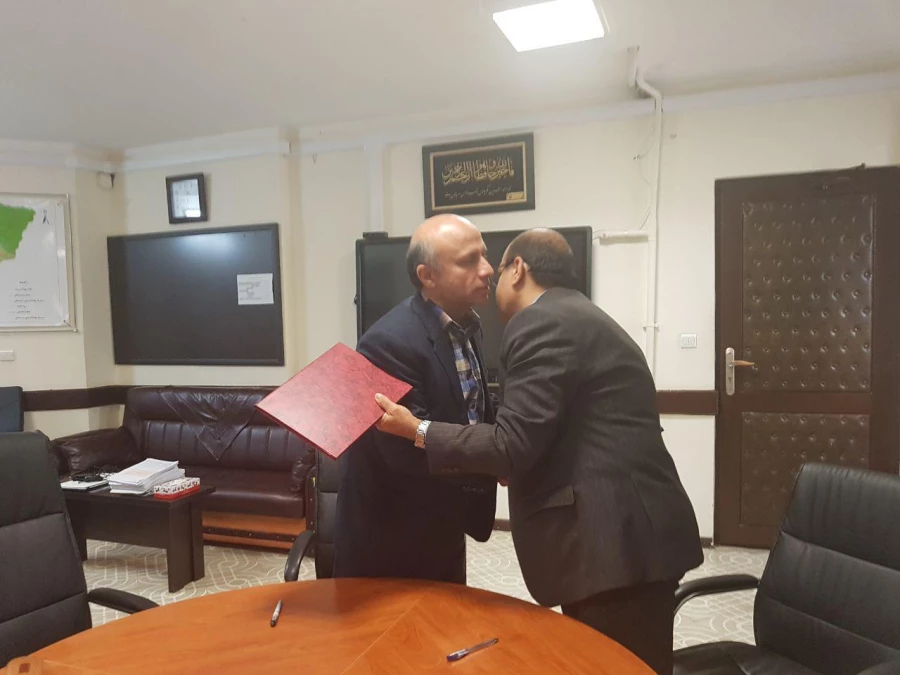 جلسه عقدتقاهم نامه بین دانشگاه فرهنگیان و مرکز بهداشت استان برگزار گردید. 9