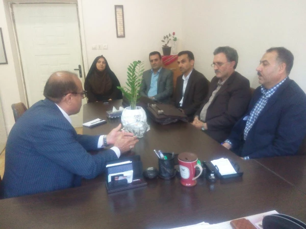 نشست صمیمانه رئیس دانشگاه فرهنگیان استان گلستان با اساتید پردیس امام خمینی (ره) به مناسبت هفته کیفیت آموزش 2