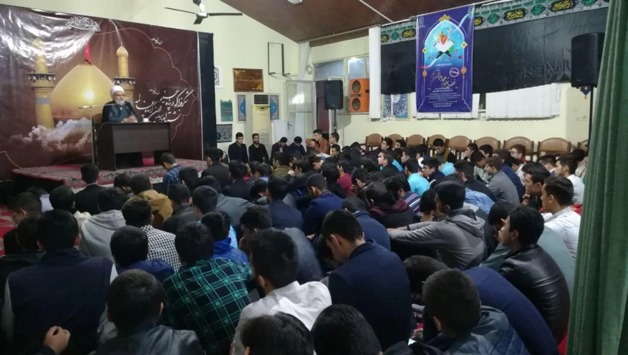 برگزاری همایش نهضت تولید علم در سایه قرآن کریم با حضور  آیت الله فاکر میبدی 3