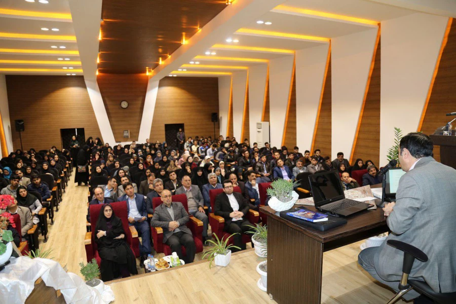 مراسم گرامیداشت هفته پژوهش دانشگاه فرهنگیان استان گلستان به مبزبانی پردیس امام خمینی «ره» گرگان برگزار گردید. 9