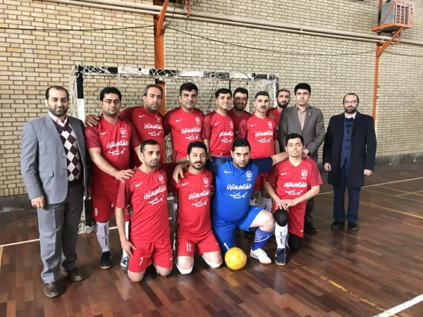 شرکت تیم فوتسال دانشگاه فرهنگیان استان درمسابقات گرامیداشت هفته شوراهای آموزش وپرورش 4