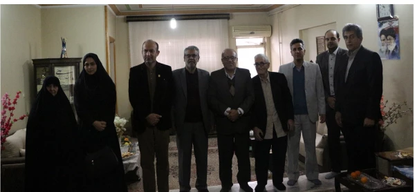 دیدار سرپرست دانشگاه فرهنگیان استان به همراه جمعی از مسئولین با خانواده شهدای دانشجو معلم به مناسبت گرامیداشت دهه فجر 2