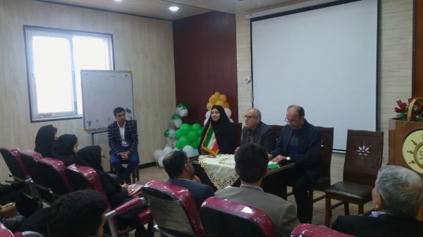 نشست صمیمی سرپرست دانشگاه فرهنگیان استان گلستان با نومعلمان ورودی های 1391 و 1392 در شهرستان گنبد کاووس 2