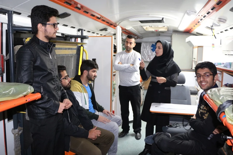 آموزش،مشاوره و آزمایش اچ آی وی به مناسبت هفته سلامت 3