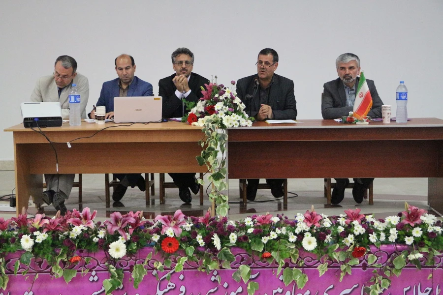 دکتر ساکی :سیاست اصلی دانشگاه فرهنگیان در حوزه پژوهش،آموزش پژوهی است. آموزش نقشه اصلی دانشگاه فرهنگیان در خدمت پژوهش است. 3