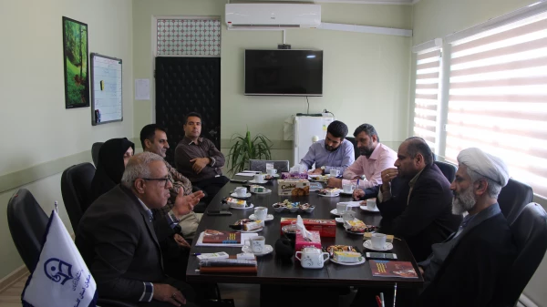 مسئولین بسیج دانشجویی و اساتید استان با سرپرست دانشگاه فرهنگیان استان دیدار کردند. 3