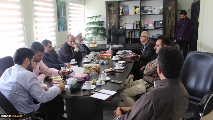 مسئولین بسیج دانشجویی و اساتید استان با سرپرست دانشگاه فرهنگیان استان دیدار کردند. 5