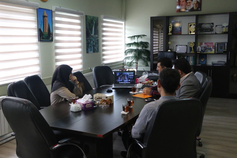 جلسه ویدئوکنفرانس مدیریت یادگیری وتولیدمحتوای الکترونیک