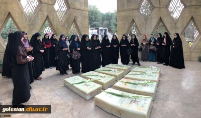 به مناسبت هفته قرآن و عترت برگزار شد:
غبارروبی مزار مطهر شهدای گمنام و تجدید میثاق با آرمان های انقلاب اسلامی ایران