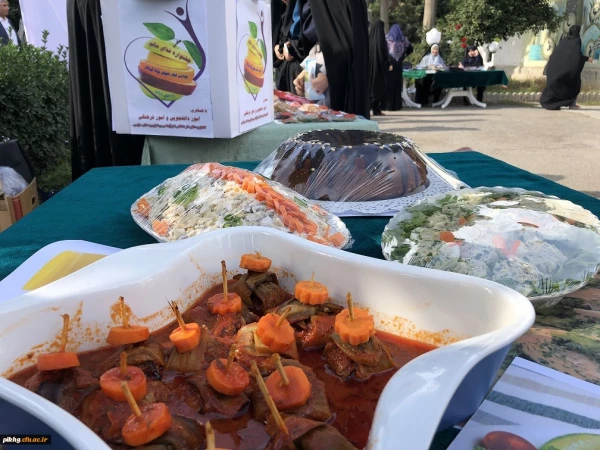 برگزاری جشنواره غذاهای بومی، محلی و بازارچه دانشجویی در پردیس امام خمینی(ره) 2
