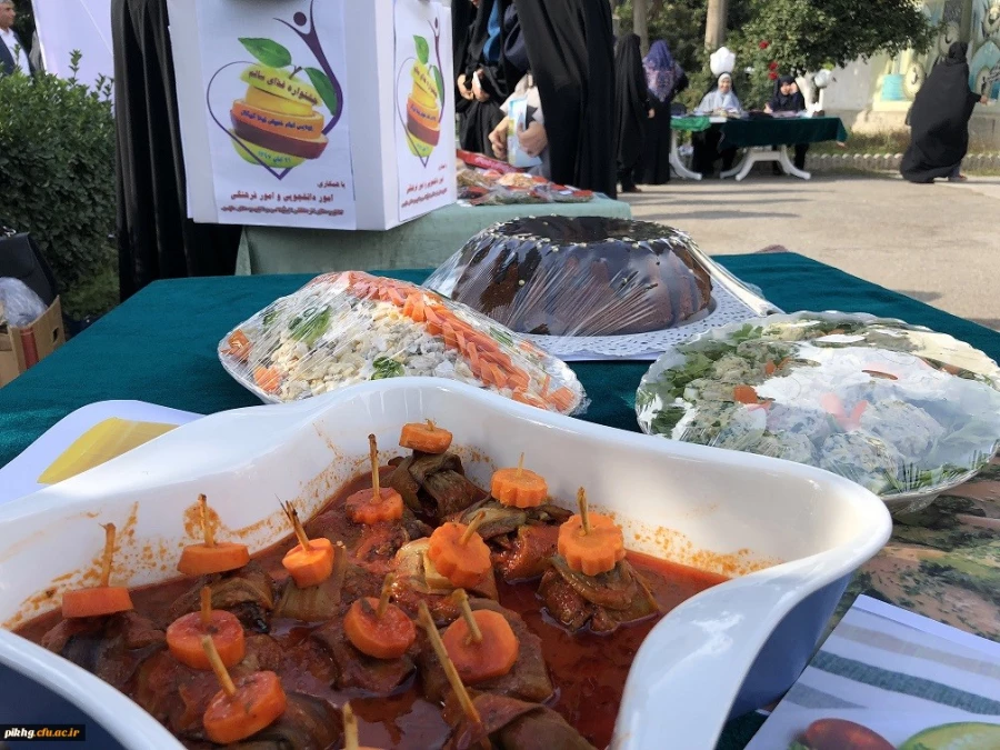 برگزاری جشنواره غذاهای بومی، محلی و بازارچه دانشجویی در پردیس امام خمینی(ره) 2