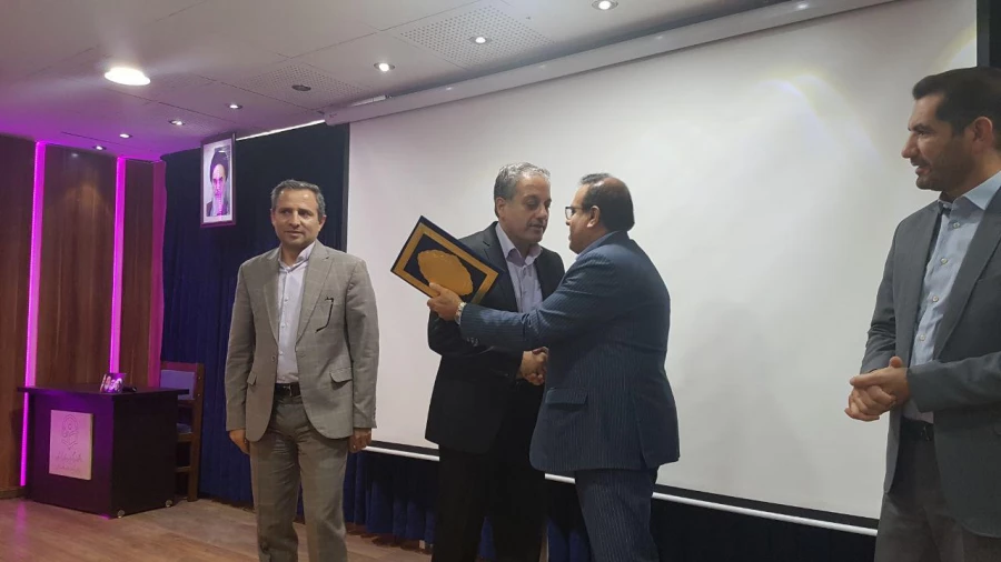 جلسه تکریم و معارفه سرپرست مدیریت امور پردیس های استان گلستان با حضور دکتر طاهری نیا برگزار شد. 4