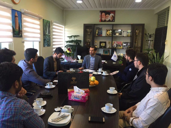 دیدار اعضای شورای مرکزی تشکل انجمن اسلامی دانشجویان پردیس آیت الله خامنه ای با سرپرست دانشگاه 2