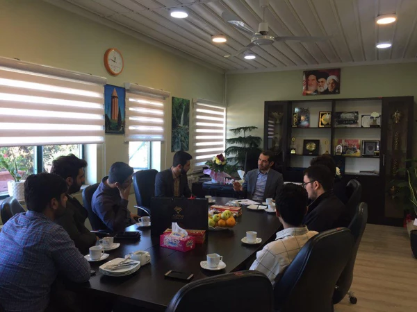 دیدار اعضای شورای مرکزی تشکل انجمن اسلامی دانشجویان پردیس آیت الله خامنه ای با سرپرست دانشگاه 3